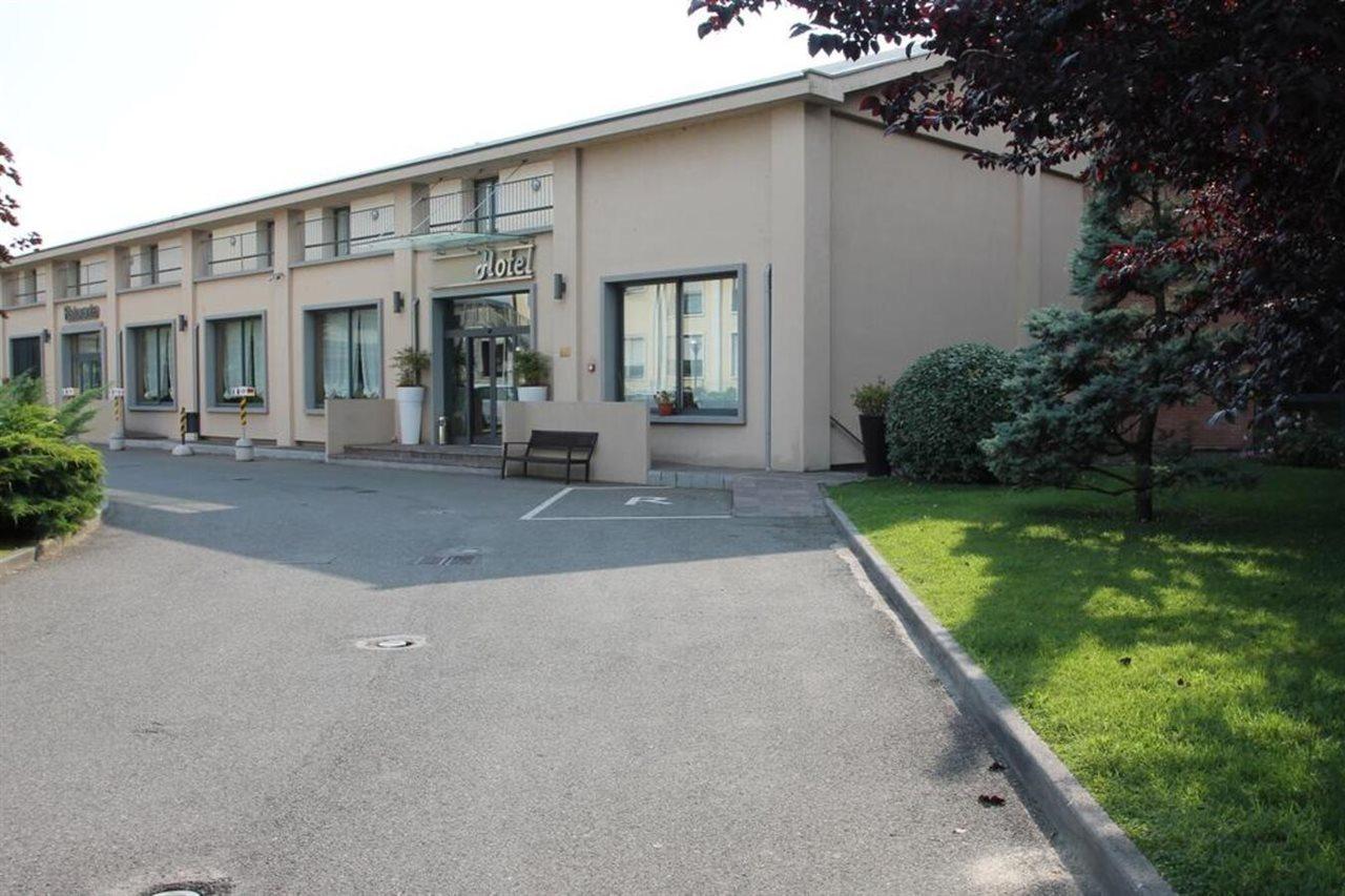 Mh Hotel Piacenza Fiera מראה חיצוני תמונה