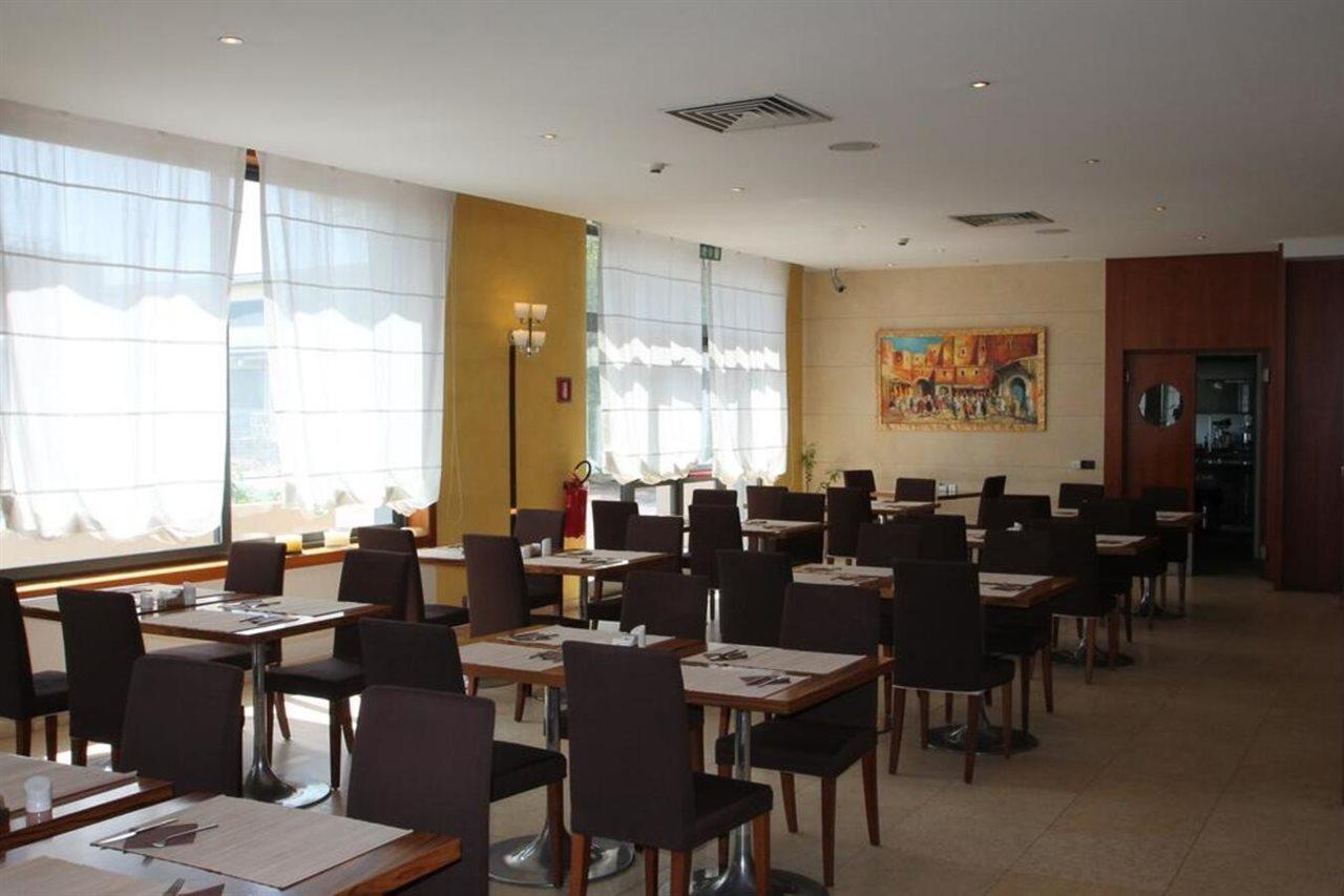 Mh Hotel Piacenza Fiera מראה חיצוני תמונה