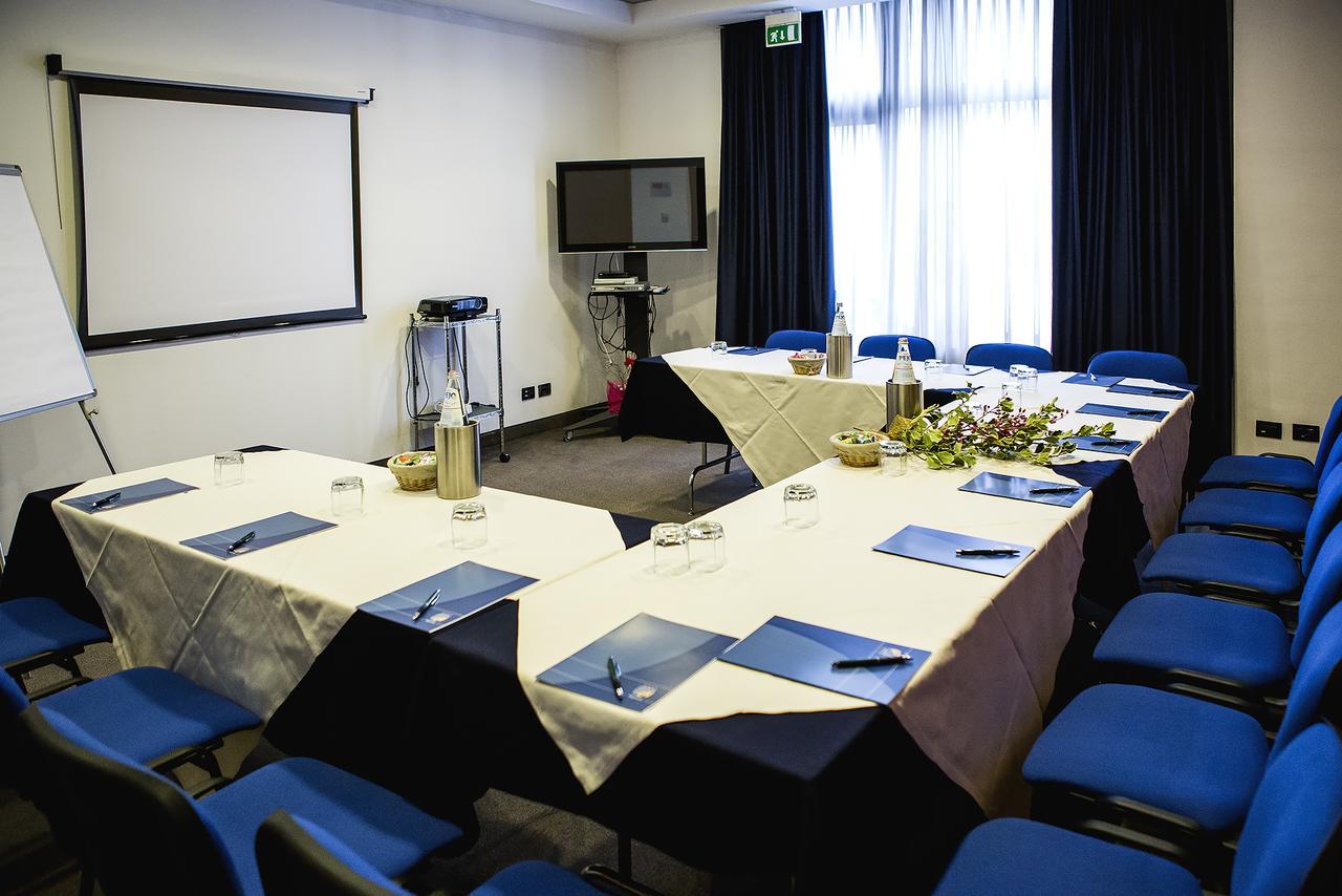 Mh Hotel Piacenza Fiera מראה חיצוני תמונה